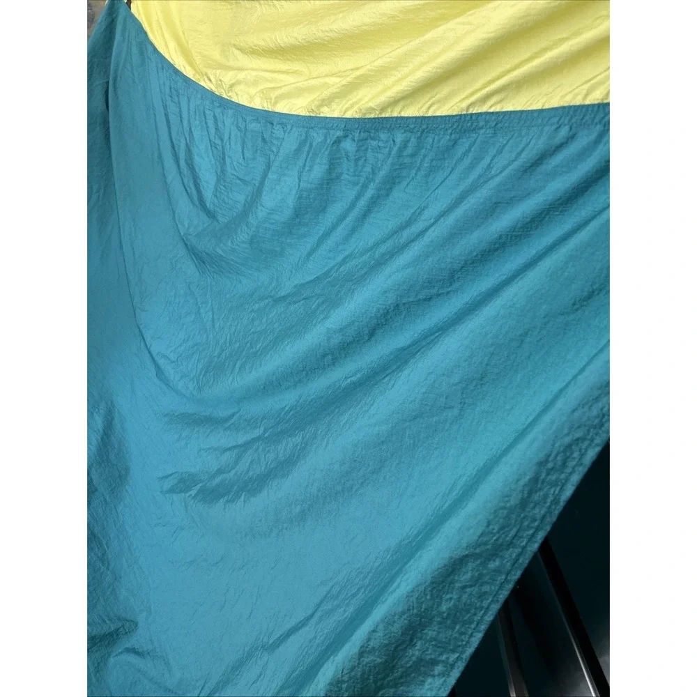 Grand Trunk Parachute Beach Blanket Yellow Teal Lightweight Packable Quick Dry